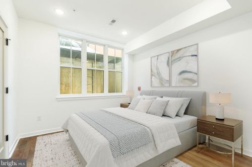 608 American St, Philadelphia, PA 19123-2909