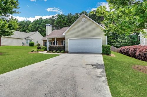 3485 Bridle Brook Dr, Auburn, GA 30011-2379