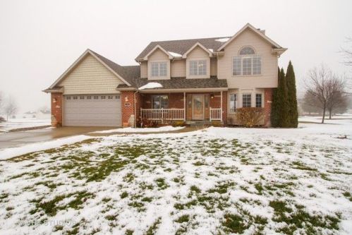 2961 Stone Ridge Dr, Kankakee, IL 60901-8390