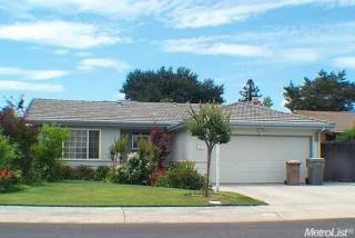 211 Tioga Dr, Lodi, CA 95242-2647