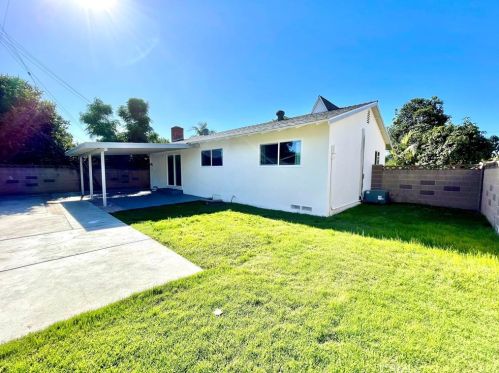 2525 Raitt St, Santa Ana CA 92703-3666 exterior