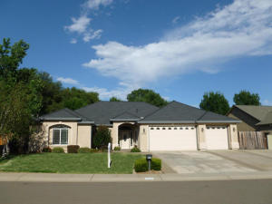 4879 Fiddleneck Dr, Redding, CA 96002-4051