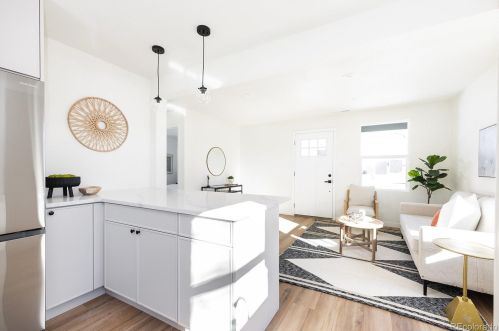 3615 Saint Paul St, Denver CO  80205-3649 exterior