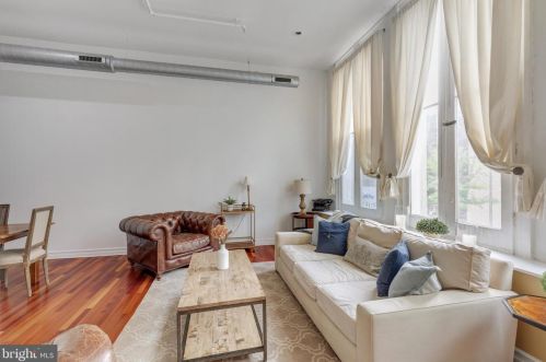 312 Market St, Philadelphia, PA 19106-2704