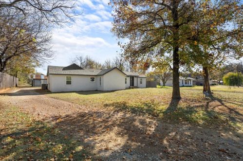 620 Main St, Aubrey, TX 76227-9159