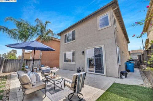 1108 Villaggio Cir, Vacaville, CA 95688-8773
