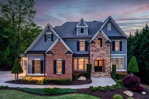 554 Black Horse Cir, Holly Springs, GA 30114-5198