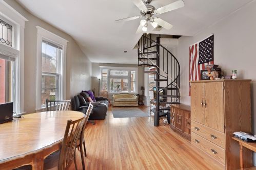 998 Grand Ave, Saint Paul MN 55102-2610 exterior