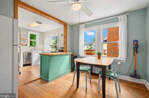 410 Melbourne Ave, Silver Spring MD 20901-2818 exterior