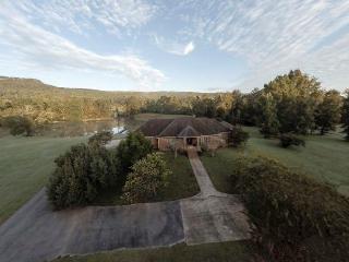 118 Grant Dr, Flintstone, GA 30725-2325