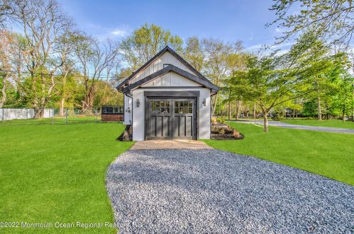 212 Cold Indian Spg Rd, Tinton Falls NJ 07712-3224 exterior