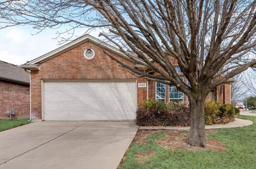 5900 Ozark Dr, Fort Worth TX  76131-4007 exterior