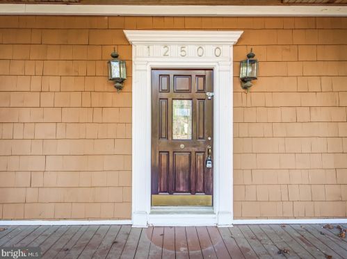 12500 Meadowood Dr, Silver Spring, MD 20904-2921