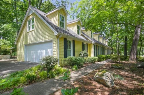 310 Clear Spring Ct, Marietta, GA 30068-3410