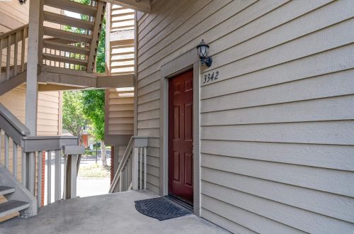 3342 Smoketree Commons Dr, Pleasanton, CA 94566-7961