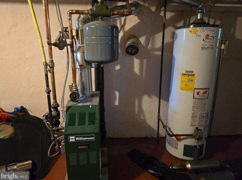 5437 Front St, Philadelphia PA 19120-2913 exterior