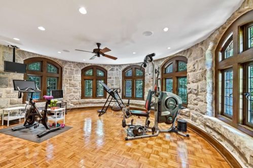 3015 Andrews Dr, Atlanta GA  30305-2001 exterior