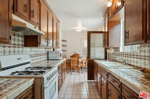 1220 Adams St, Glendale CA 91206-3486 exterior