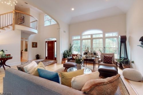 2 Sherwood Ct, Dover NJ  07869-2624 exterior