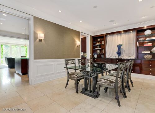 1913 Howe St, Chicago IL  60614-5127 exterior