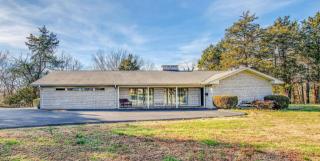 120 College St, Ravenscroft, TN 38583-2024