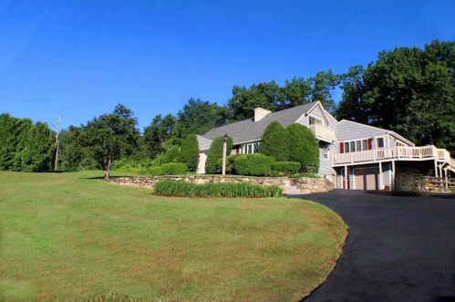 96 Pillsbury Rd, Londonderry, NH 03053-2874