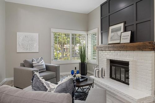 2798 Goldfield Pl, Simi Valley CA  93063-2253 exterior