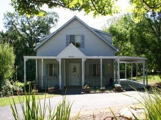 3864 Joslin Ln, Vacaville, CA 95688-9710