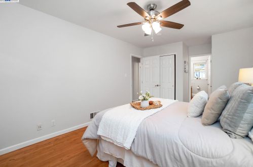 2609 Jacobs St, Hayward, CA 94541-3382