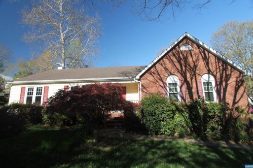 1625 Brightfield Pl, Charlottesville, VA 22901-0902