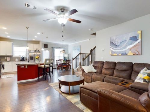 7071 Elmwood Ridge Ct, Atlanta GA  30340-1864 exterior