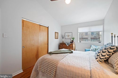 2050 Lombard St, Philadelphia PA  19146-1315 exterior