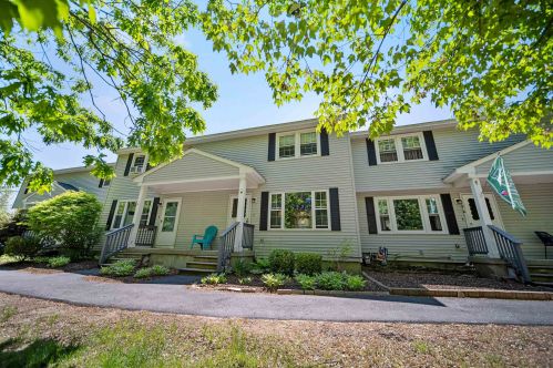 126 Sandstone Cir, Londonderry, NH 03053-3776