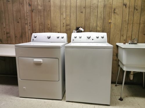 865 Boone Dr, Carol Stream IL  60188-9304 exterior