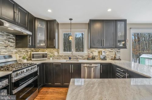 7619 Highland St, Springfield VA  22150-3934 exterior