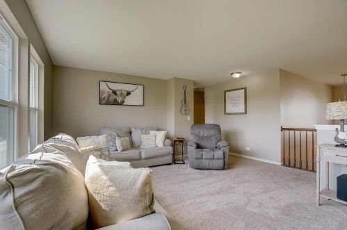 1403 Lighthouse Ln, Pingree Grove IL  60140-2076 exterior