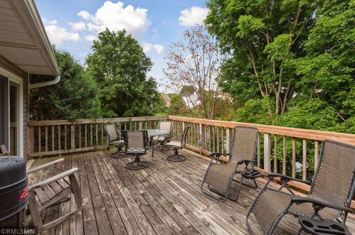 4460 Hamilton Dr, Saint Paul MN  55123-1974 exterior