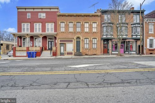 158 Hanover St, Carlisle PA  17013-3440 exterior