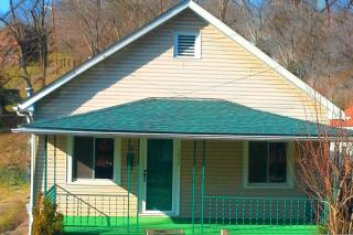 1413 28th St, Huntington WV  25705-1219 exterior