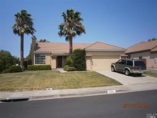 1061 Fox Hound Rd, Vacaville, CA 95687-7519