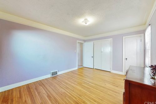 301 Janss St, Anaheim CA  92805-2526 exterior