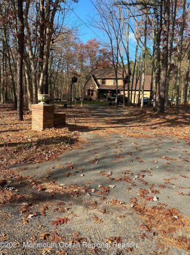 6 Hopkins Pl, Jackson Twp, NJ 08527-4928
