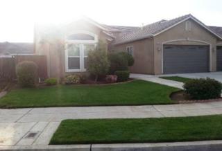 2529 Maine Ave, Clovis, CA 93619-9275