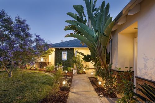 1501 Halia Ct, Encinitas, CA 92024-2624