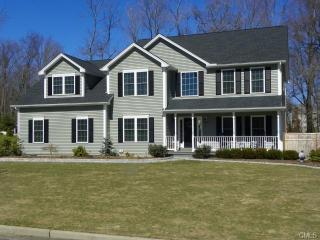 19 Beth Ann Cir, Milford, CT 06461-9150
