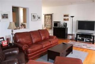 1125 Newport Ave, Chicago IL  60657-1512 exterior