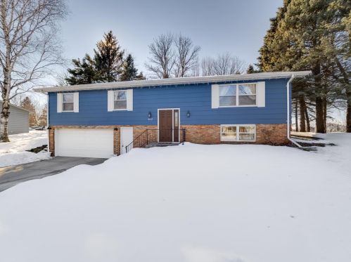 462 Kouwe St, Cedar Mills, MN 55350-1641