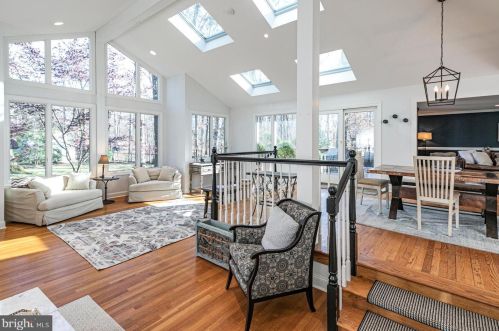10 Alta Vista Dr, Princeton NJ  08540-7406 exterior