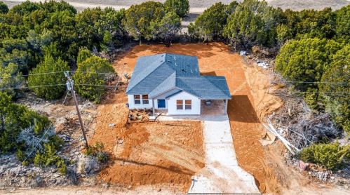 5417 Stonegate Cir, Granbury TX  76048-6508 exterior