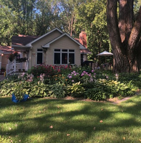 215 Briarwood Ave, Saint Paul MN  55115-1401 exterior